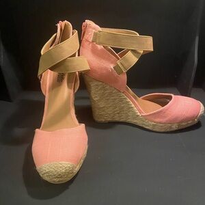 Charlotte Russe Coral Espadrille Wedges Size 9